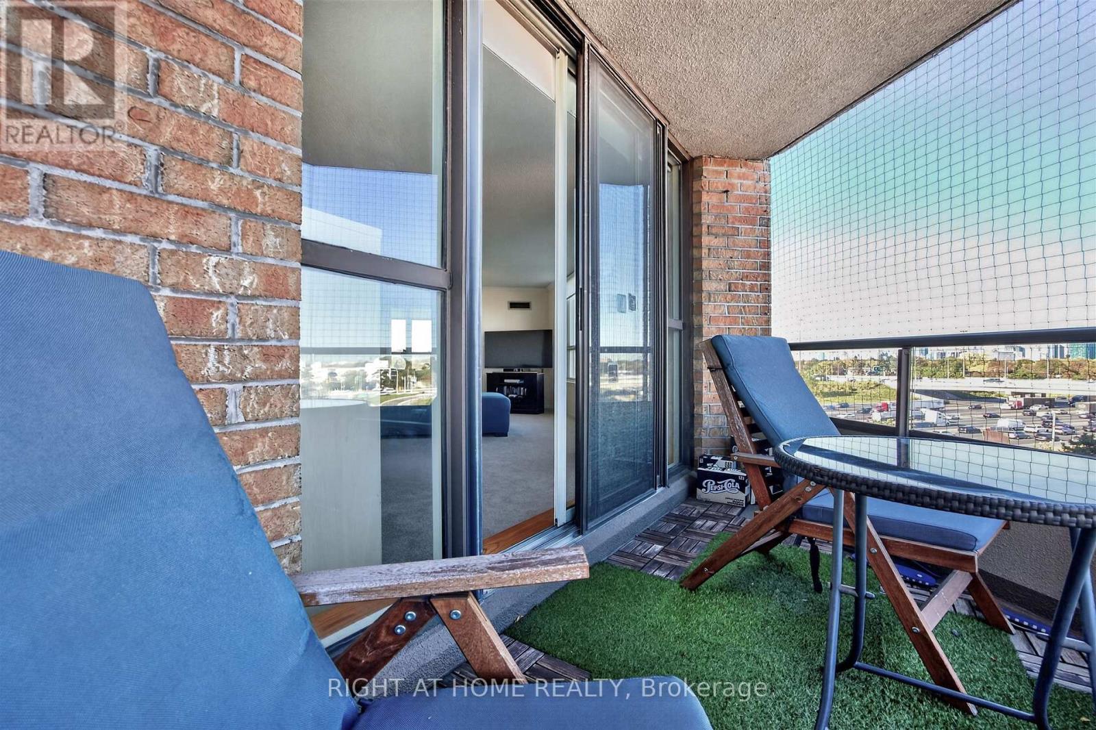 611- 268 Ridley Boulevard, Toronto, ON photo 35