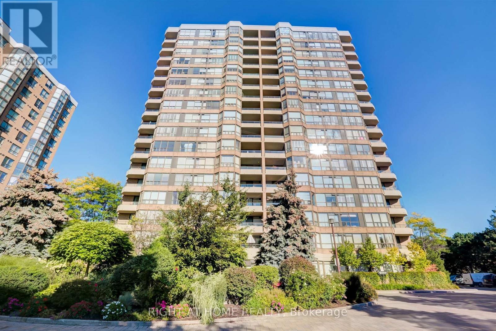 611- 268 Ridley Boulevard, Toronto, ON photo 5