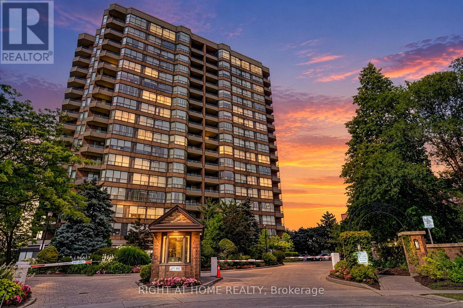 611- 268 Ridley Boulevard, Toronto, ON photo 6