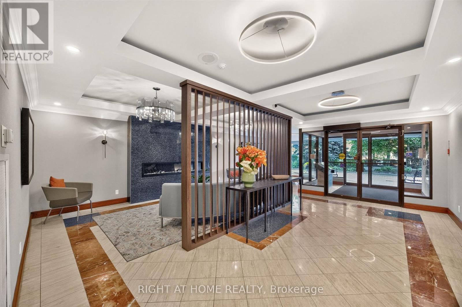 611- 268 Ridley Boulevard, Toronto, ON photo 9