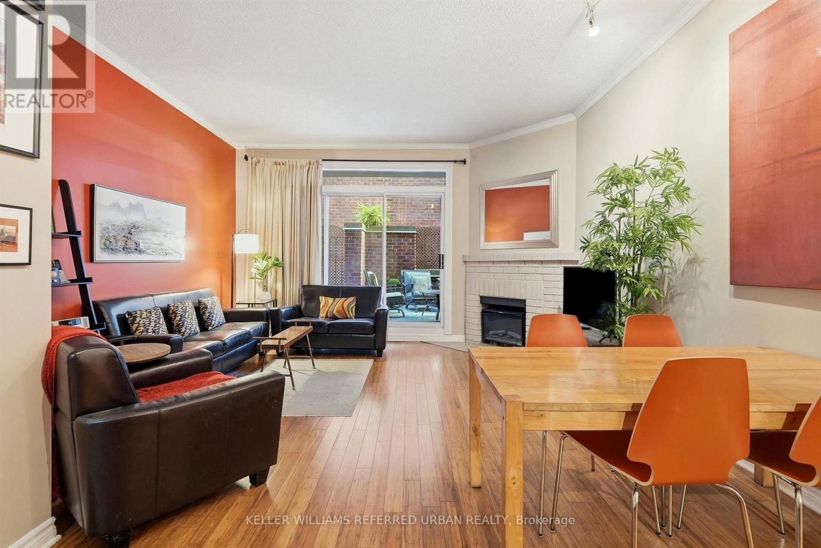 58 St Nicholas Street, Toronto, ON photo 12