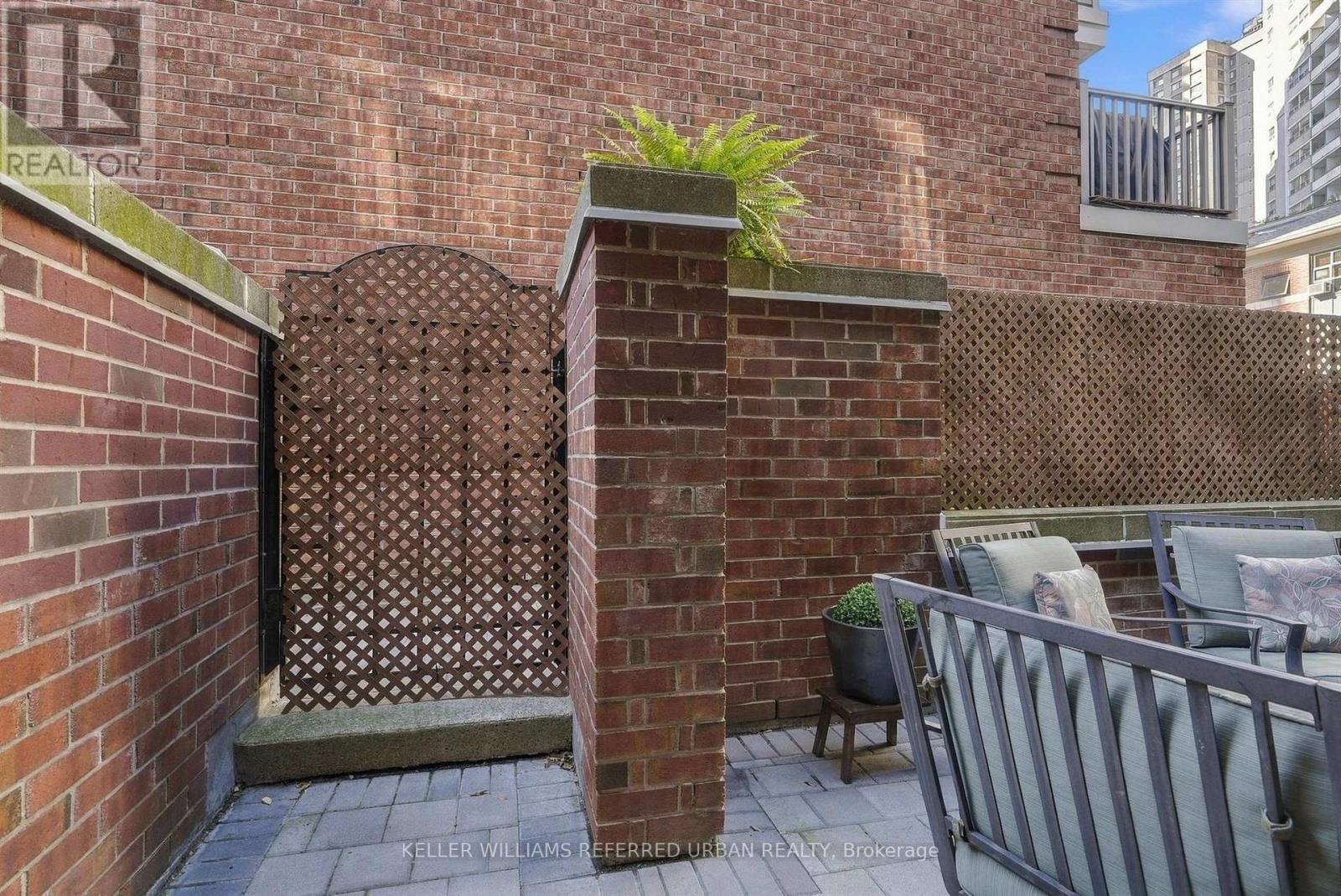 58 St Nicholas Street, Toronto, ON photo 29