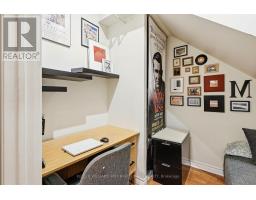 58 St Nicholas Street, Toronto, ON M4Y1W7 Photo 16