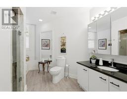 Bathroom - 58 St Nicholas Street, Toronto, ON M4Y1W7 Photo 6