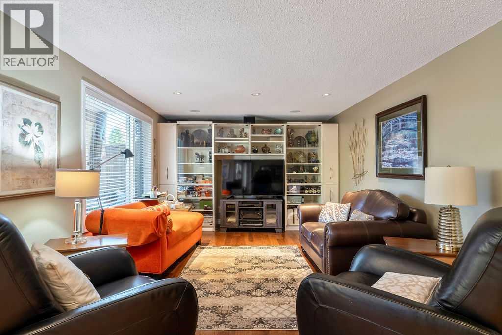 7 Springbank View SW, Calgary — photo 33