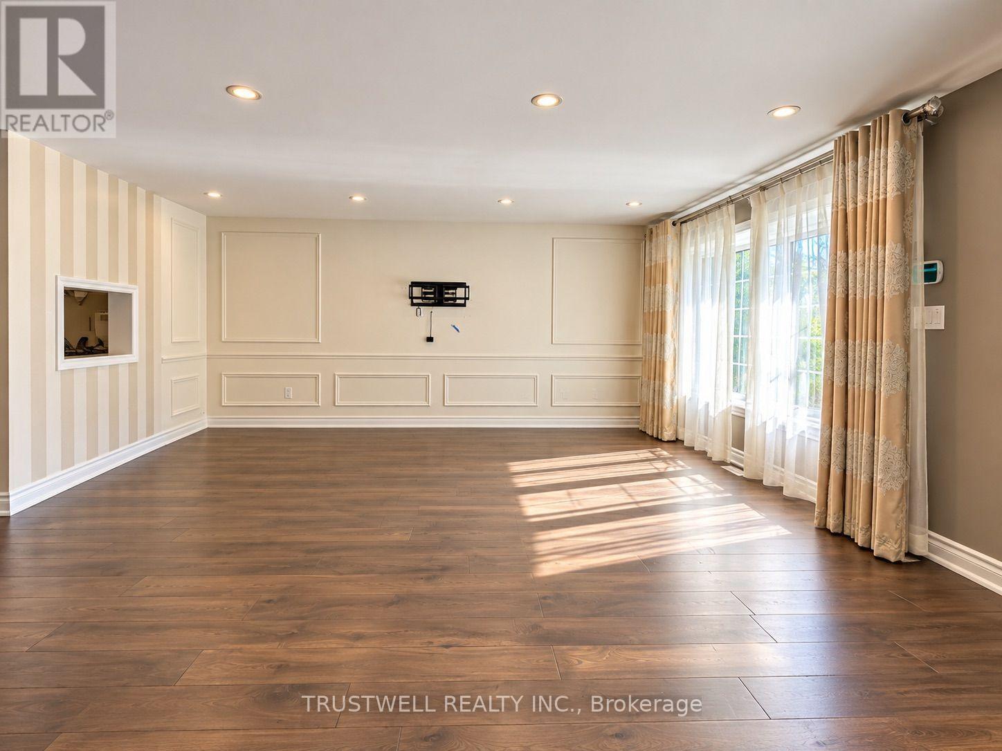 299 SUNSET BOULEVARD, Whitchurch-Stouffville (Stouffville) — photo 3