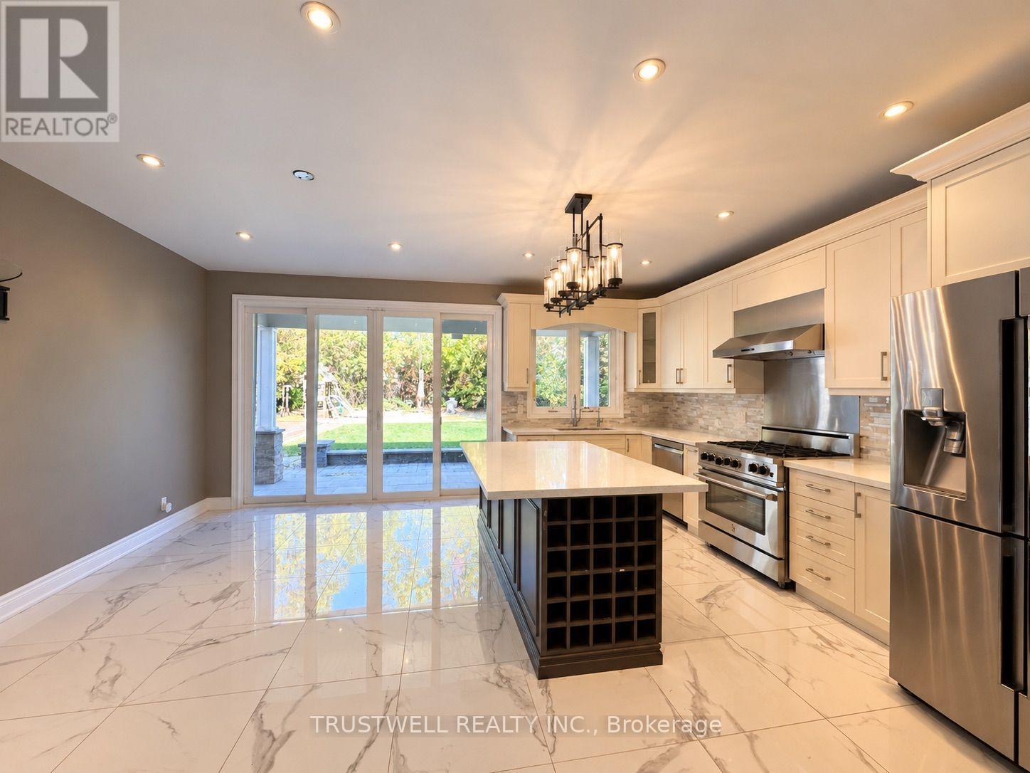 299 SUNSET BOULEVARD, Whitchurch-Stouffville (Stouffville) — photo 5