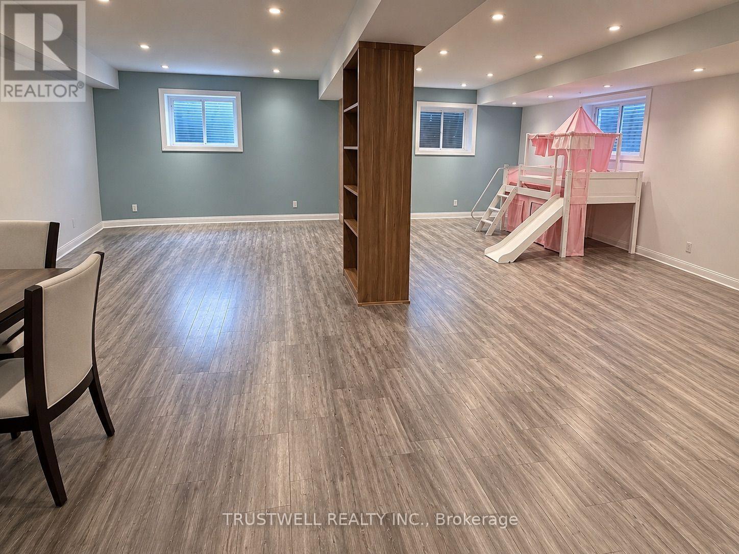 299 SUNSET BOULEVARD, Whitchurch-Stouffville (Stouffville) — photo 7