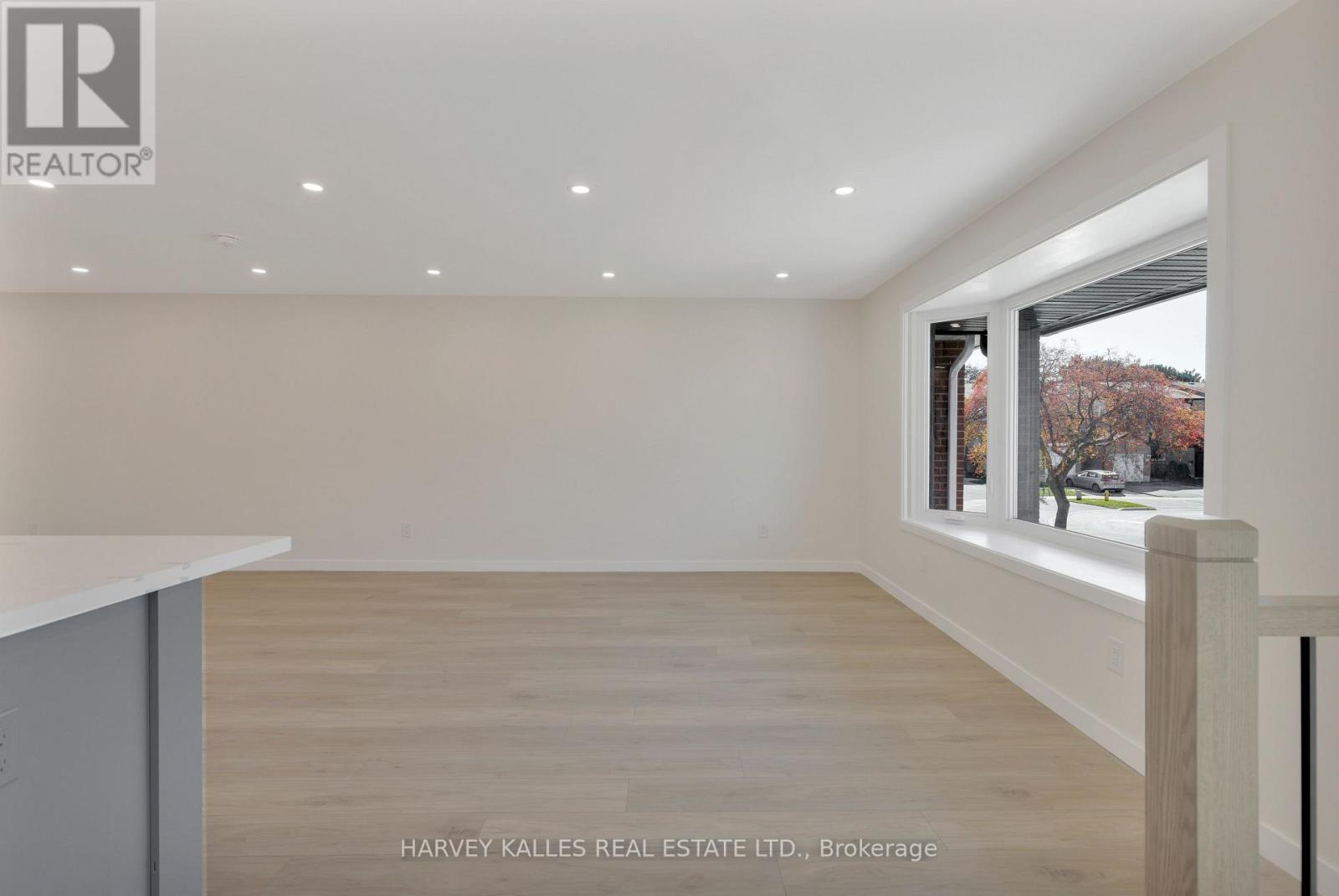 23 COG HILL DRIVE, Vaughan (Glen Shields) — photo 7