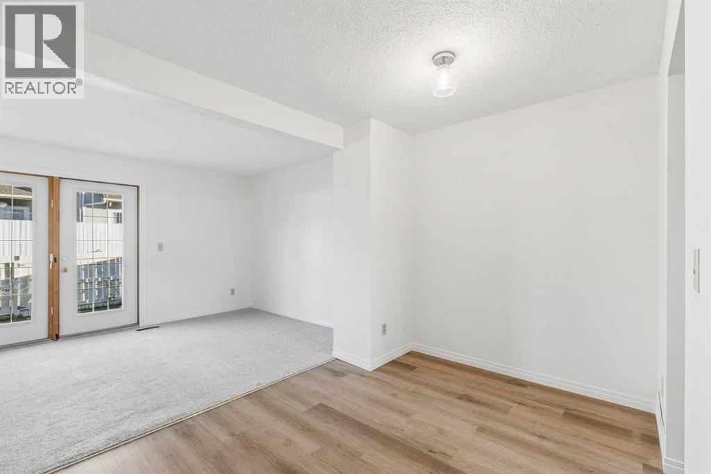 42, 32 Whitnel Court NE, Calgary — photo 5