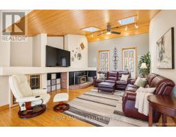 8542 Hwy 12, Oro Medonte, ON L3V0H2 Photo 7