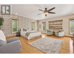 8542 Hwy 12, Oro Medonte, ON L3V0H2 Photo 9