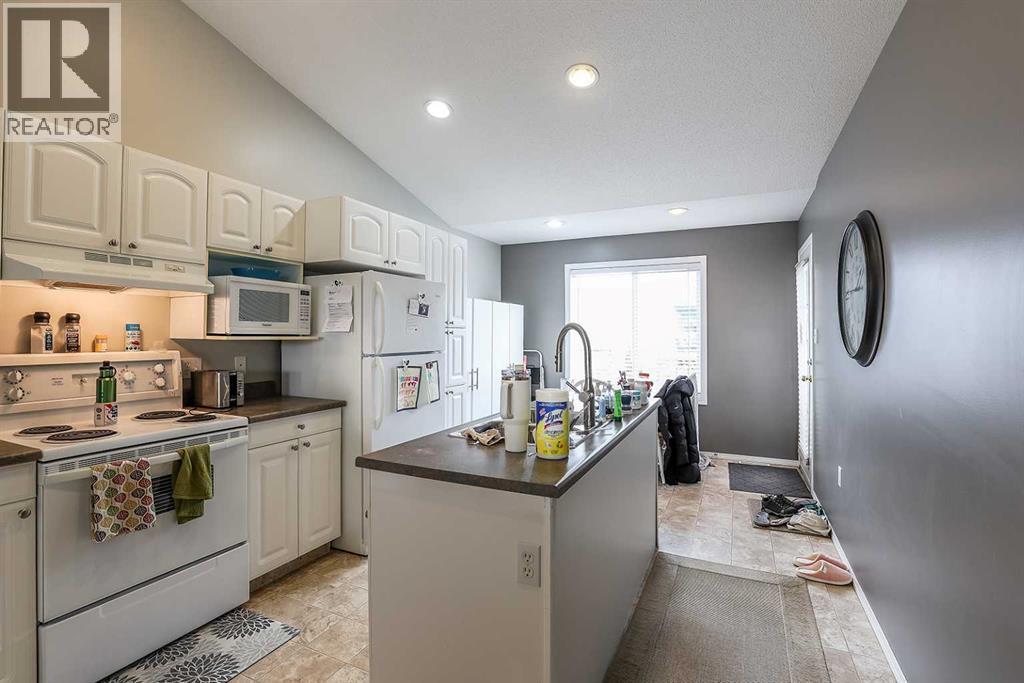 20 Taylor Mews SE, Medicine Hat — photo 15