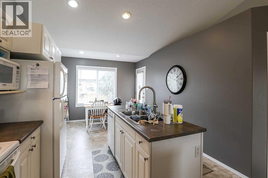 20 Taylor Mews SE, Medicine Hat — photo 19