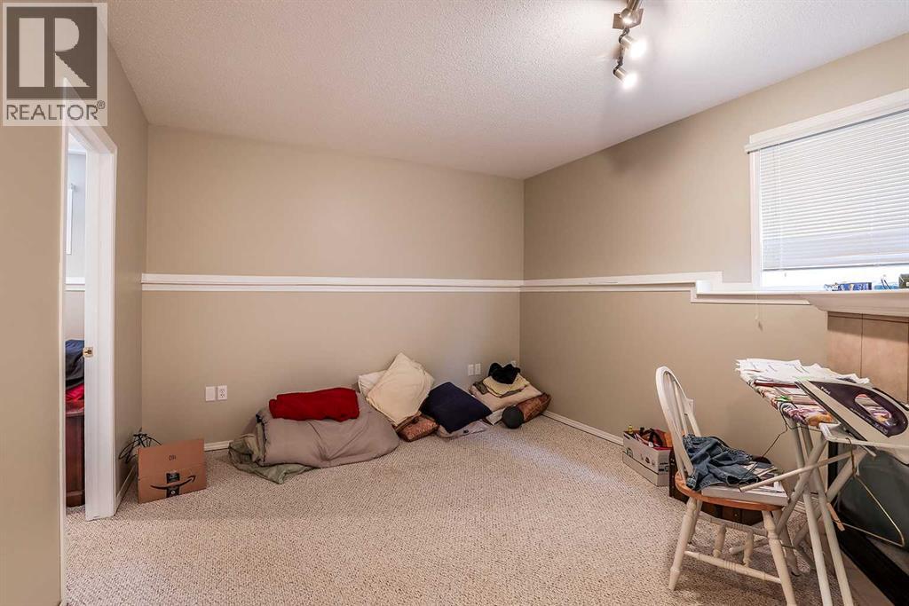 20 Taylor Mews SE, Medicine Hat — photo 32