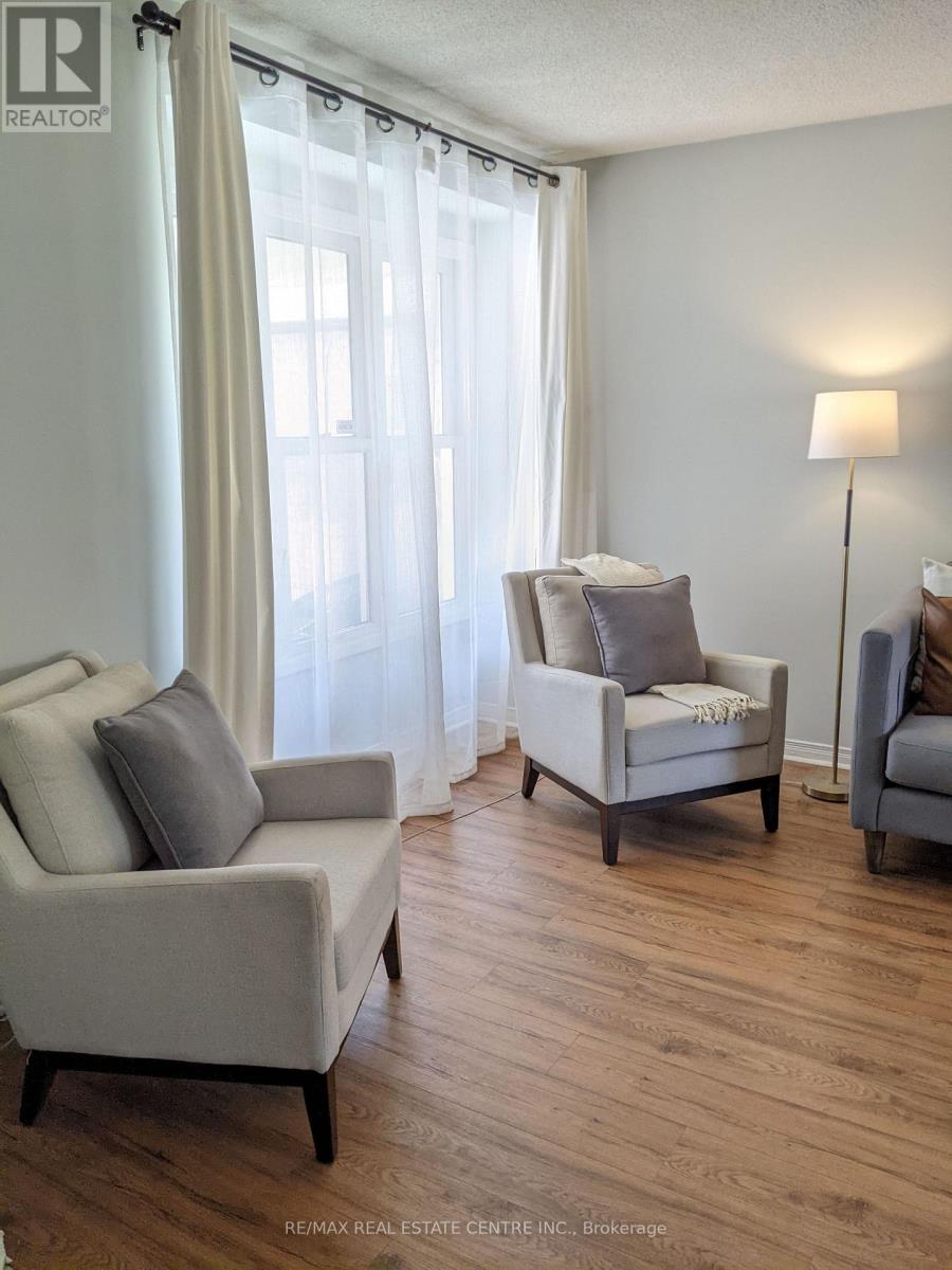 52 MERGANSER CRESCENT, Brampton (Fletcher's Creek South) — photo 2