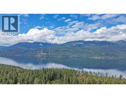 899 Coleman Road, Riondel, BC V0B2B0 Photo 34