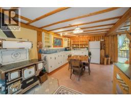 Family room - 899 Coleman Road, Riondel, BC V0B2B0 Photo 7