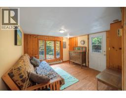 Living room - 899 Coleman Road, Riondel, BC V0B2B0 Photo 9