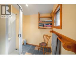 899 Coleman Road, Riondel, BC V0B2B0 Photo 14
