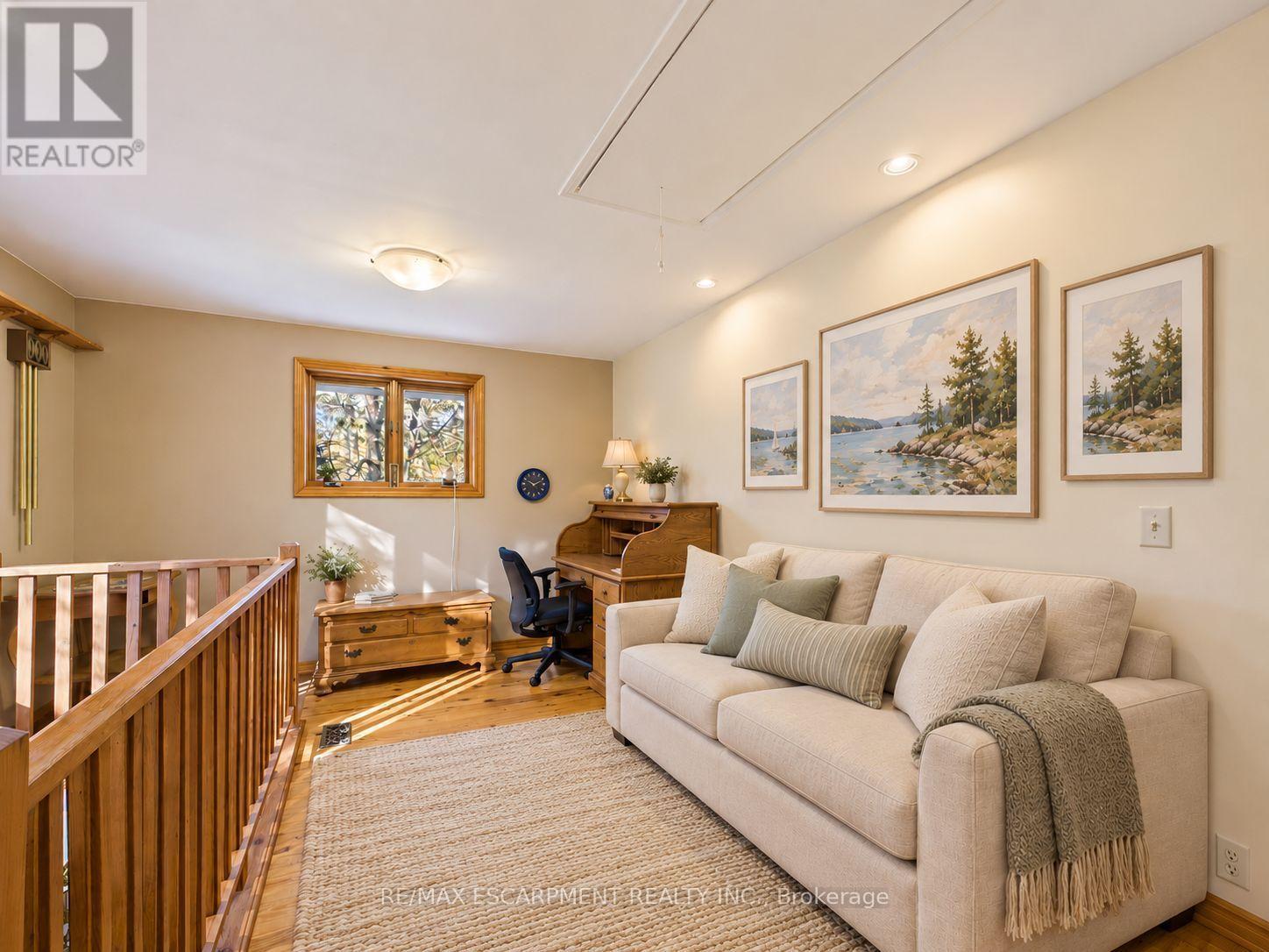 55 Mary Lake Crescent, Huntsville, ON photo 13