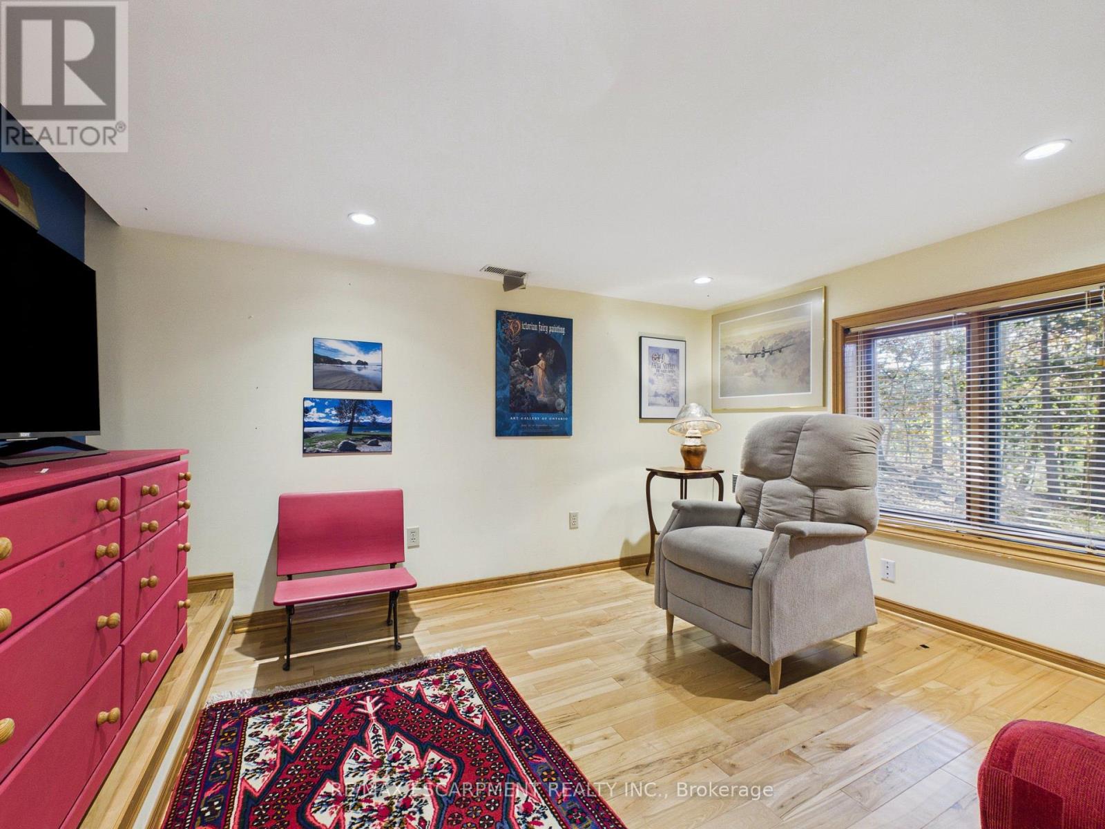 55 MARY LAKE CRESCENT - 21