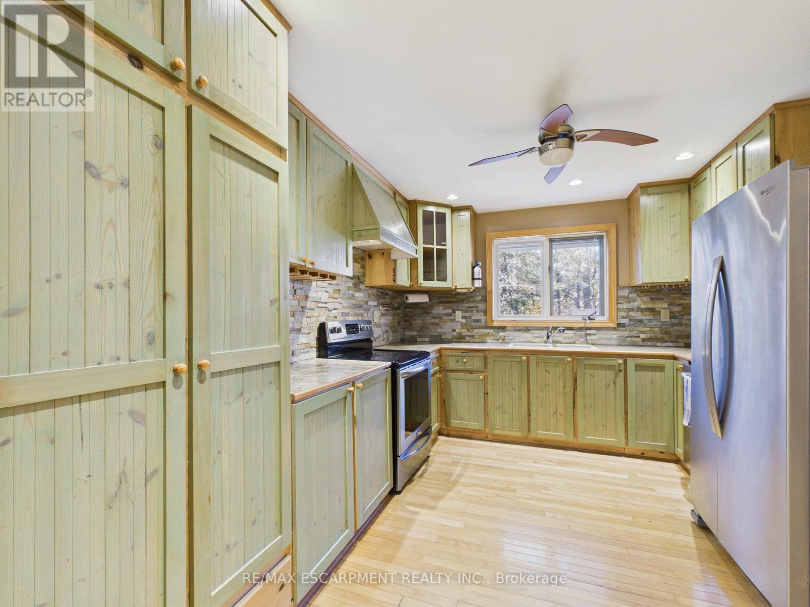55 MARY LAKE CRESCENT, Huntsville (Stephenson) — photo 7