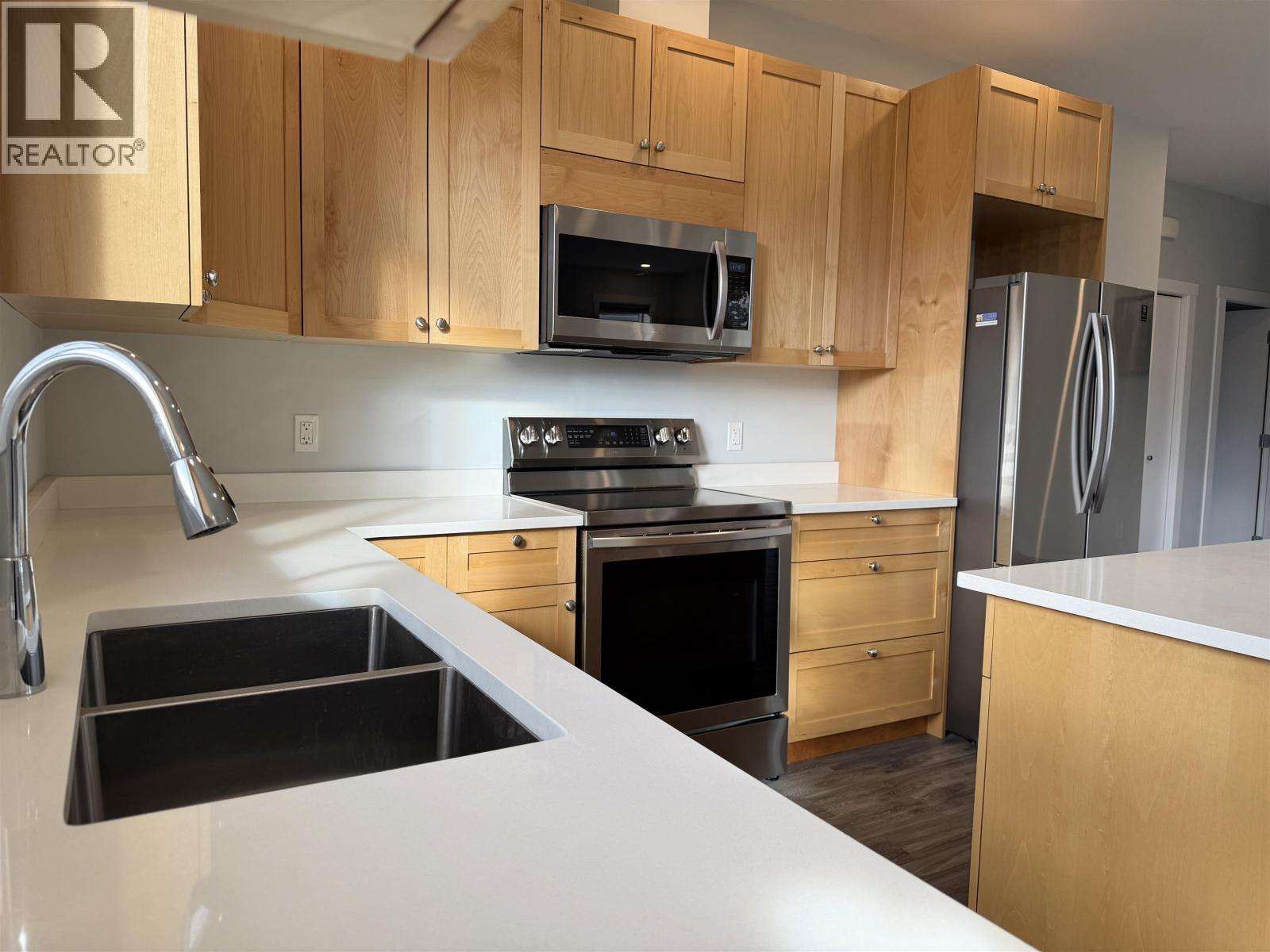 102 3390 FIRST AVENUE, Smithers - Image 1