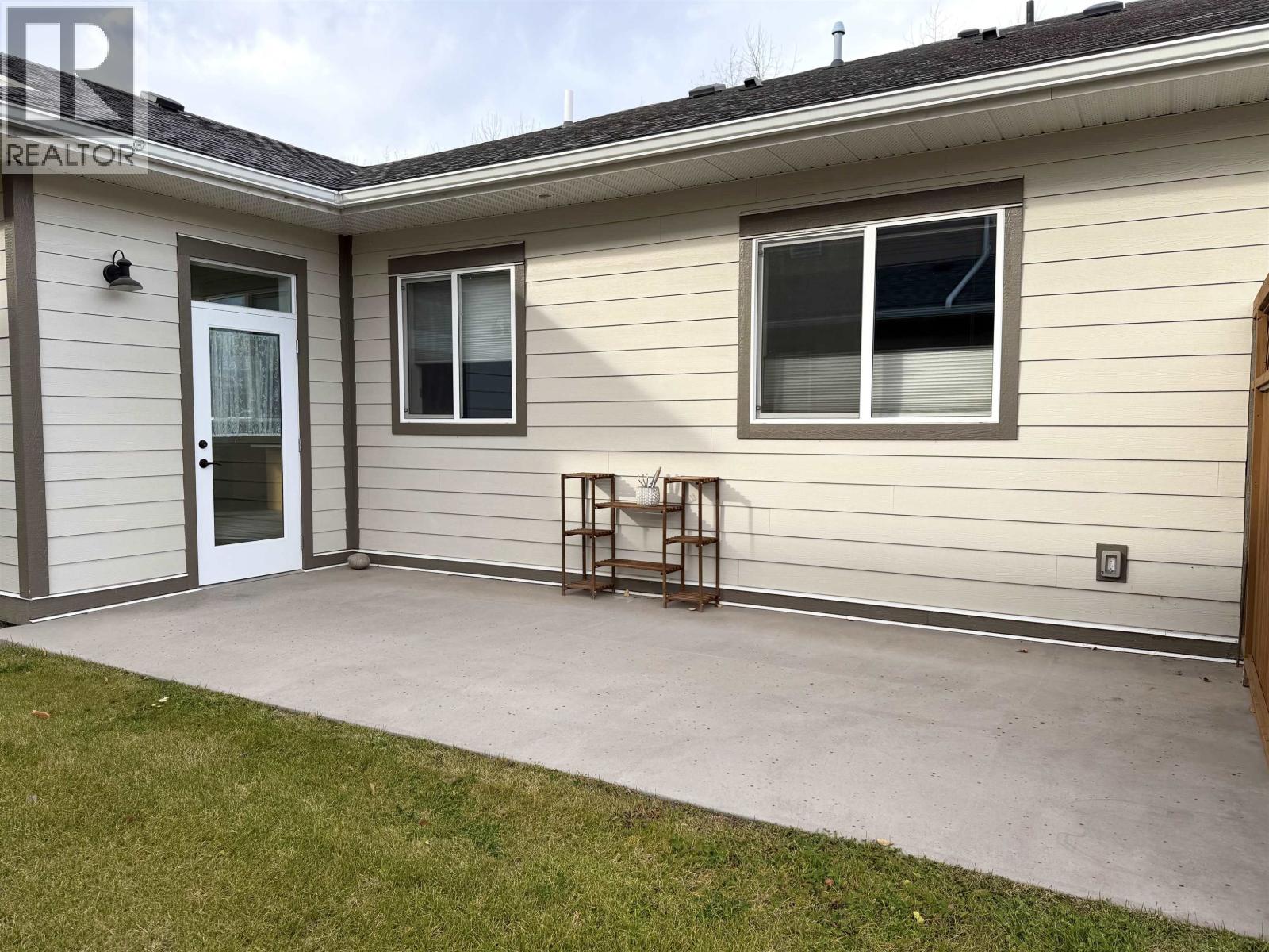 102 3390 FIRST AVENUE, Smithers - Image 1