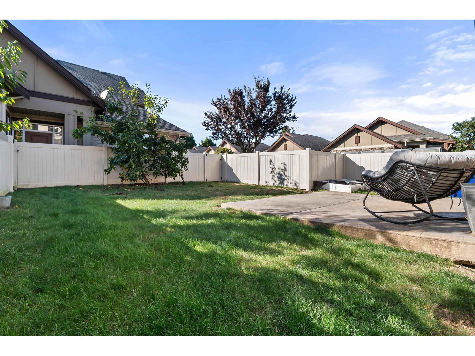 Photo of 33 6577 SOUTHDOWNE PLACE, Sardis South 39