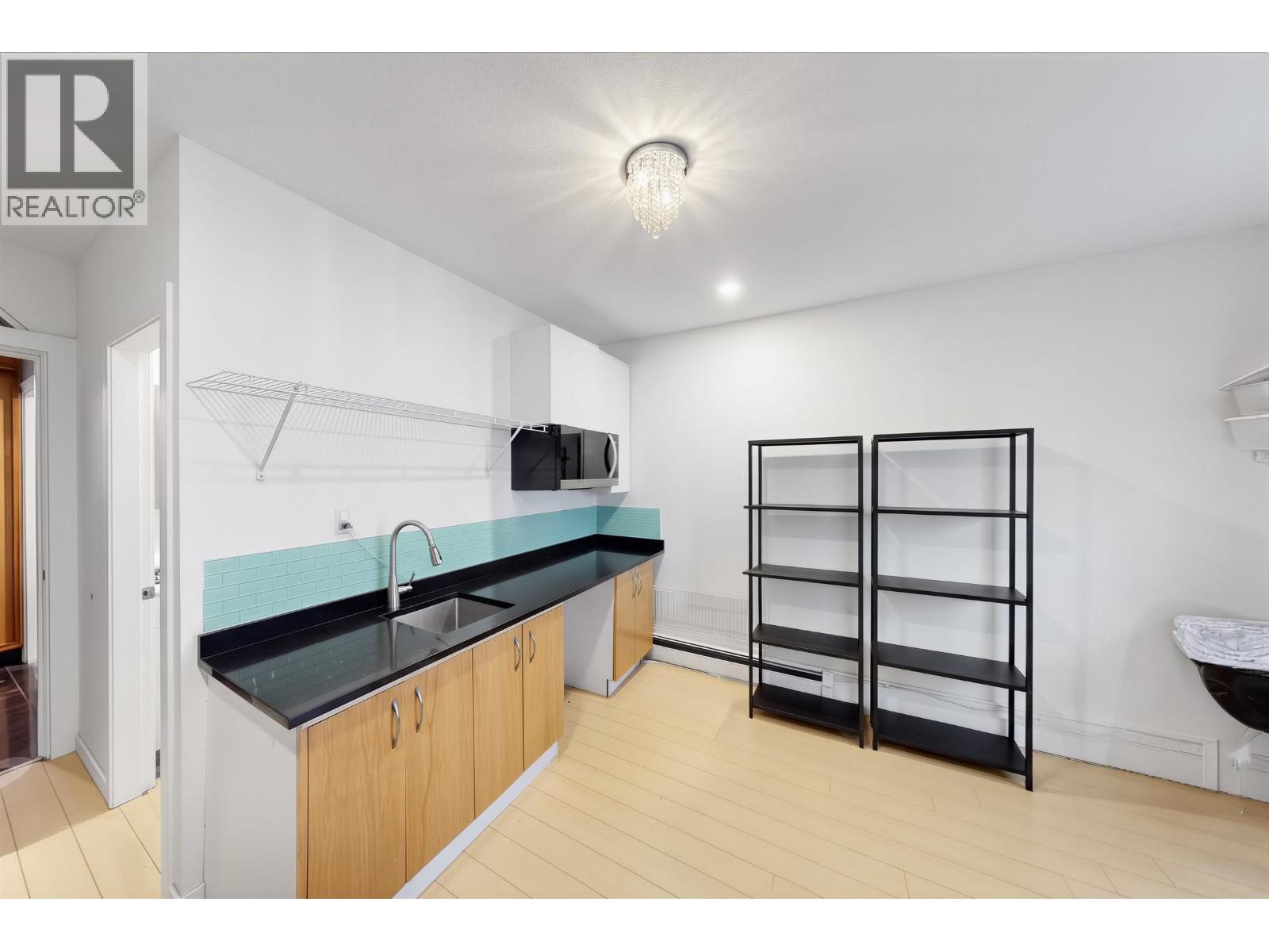 2553 E 22ND AVENUE, Vancouver - Image 1