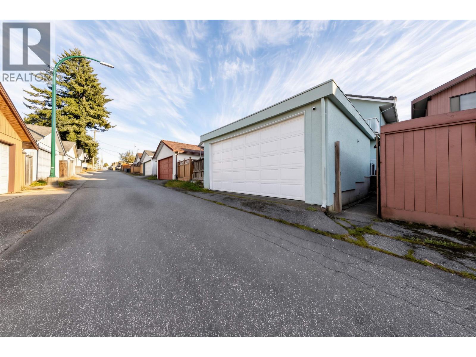 2553 E 22ND AVENUE, Vancouver - Image 1
