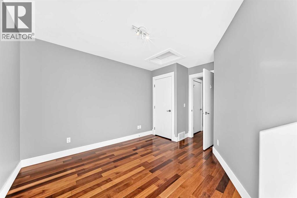 1031 19 Avenue SE, Calgary — photo 31