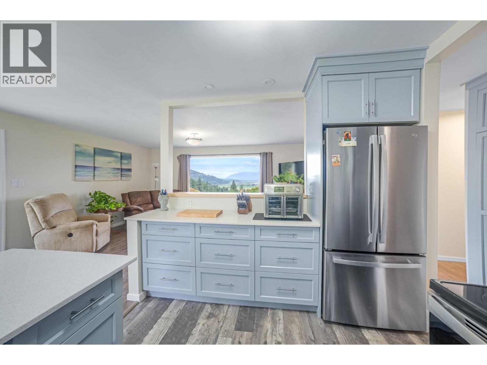 960 MONROSE Road, Wynndel - Image 1