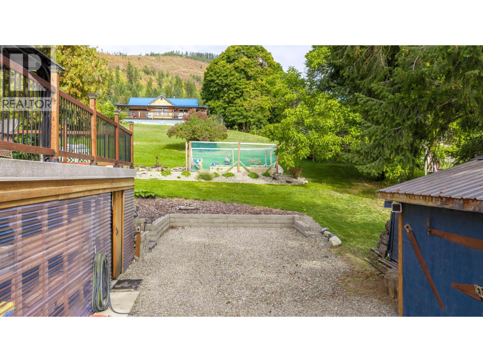 960 MONROSE Road, Wynndel - Image 1