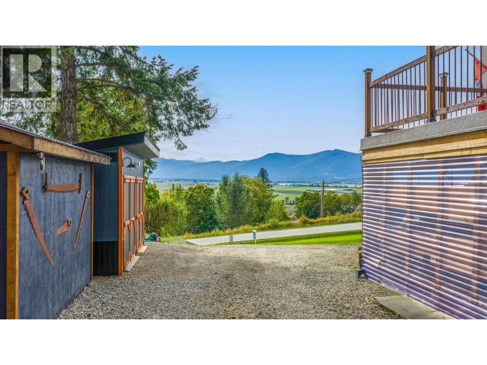 960 MONROSE Road, Wynndel - Image 1