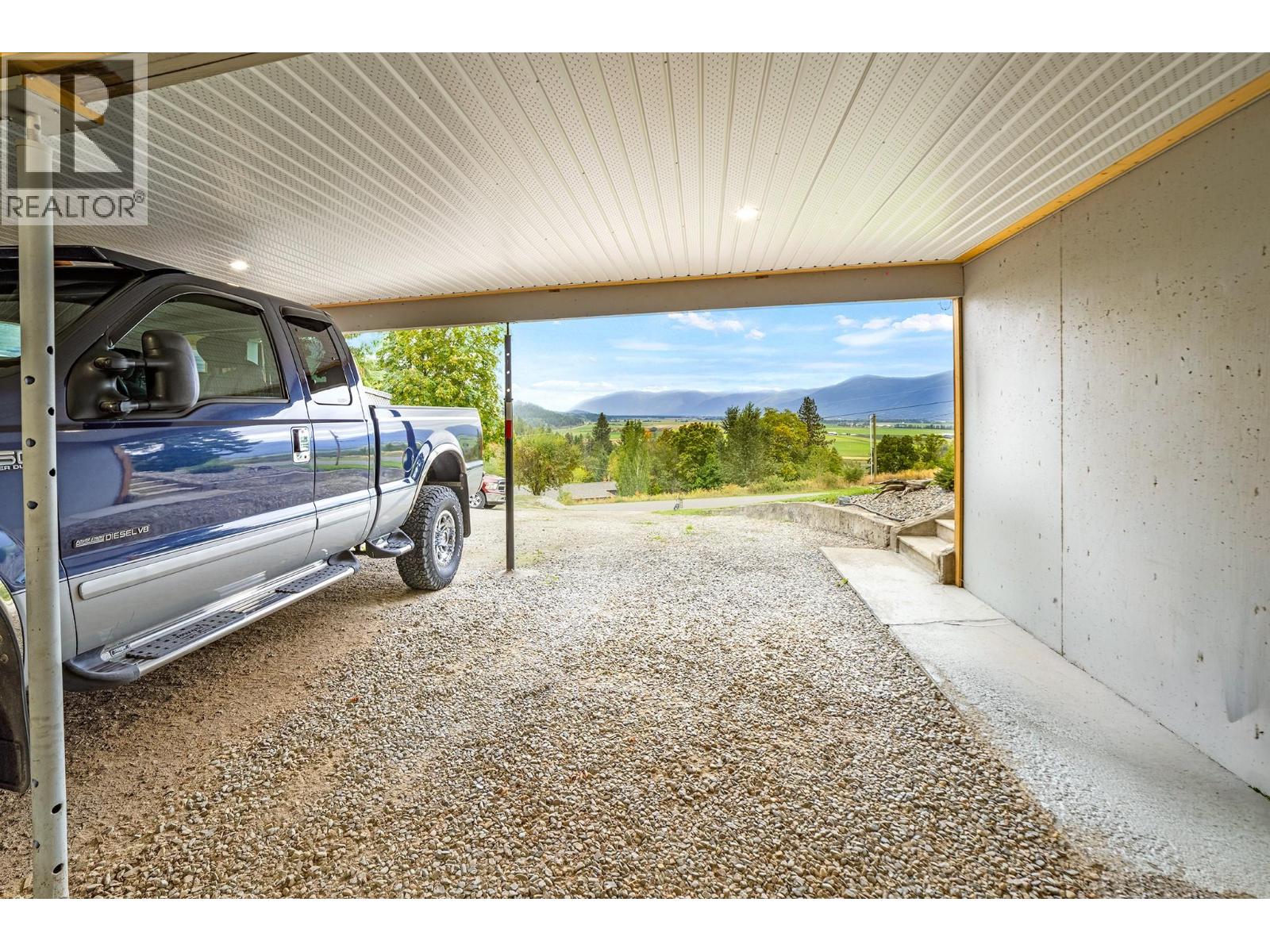 960 MONROSE Road, Wynndel - Image 1