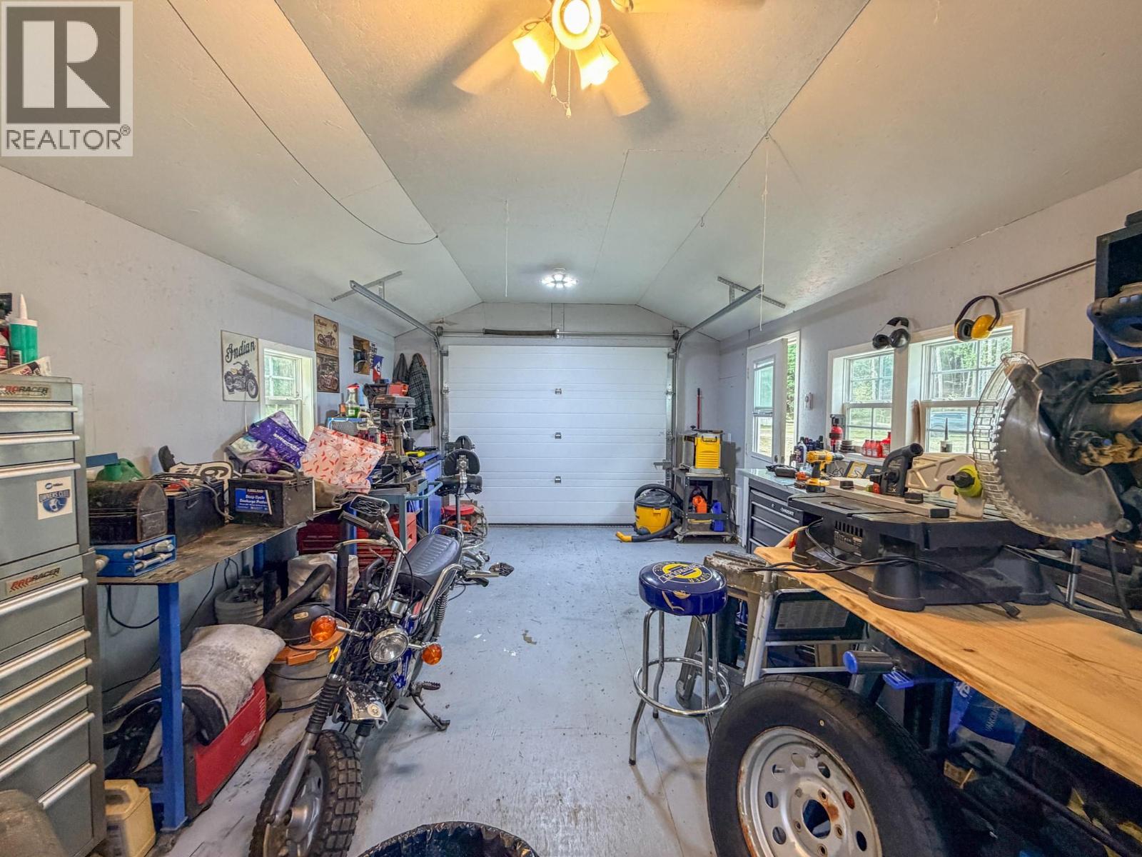 4529 Highway 3, Arrow Creek - Image 1