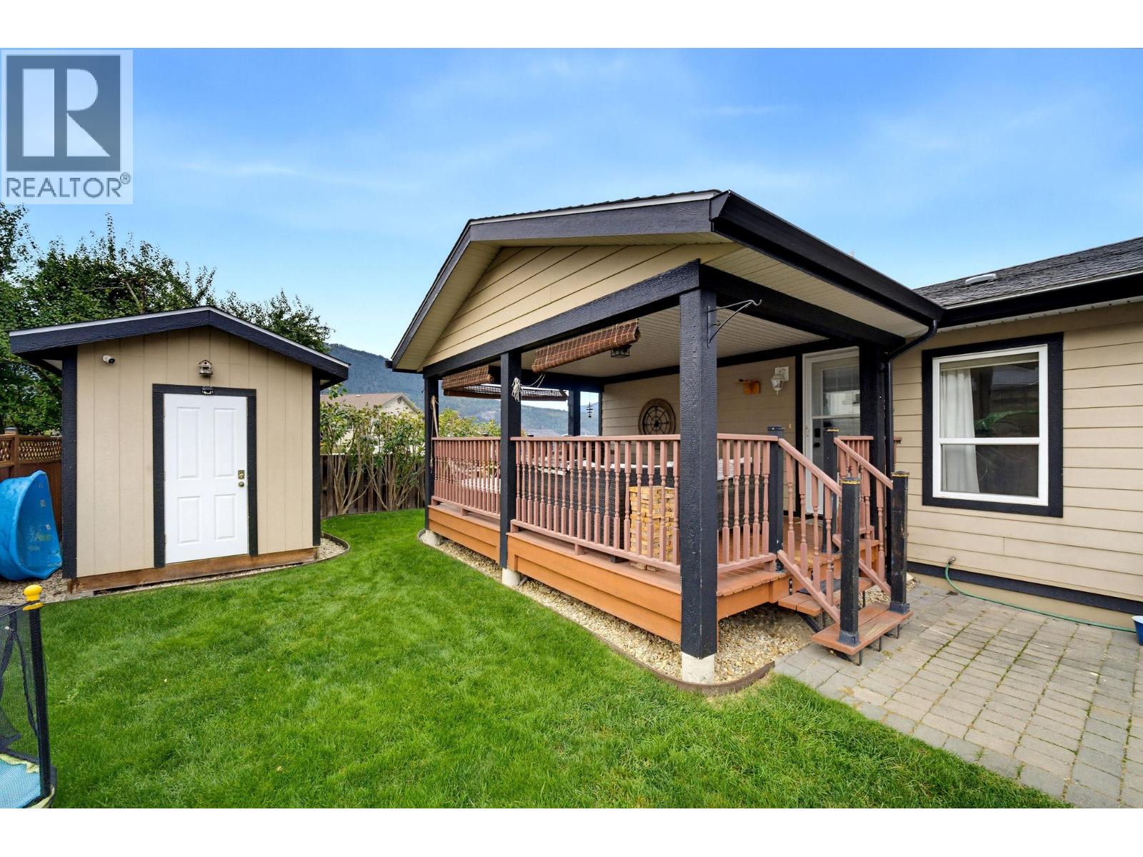7241 46 Street NE, Salmon Arm - Image 1