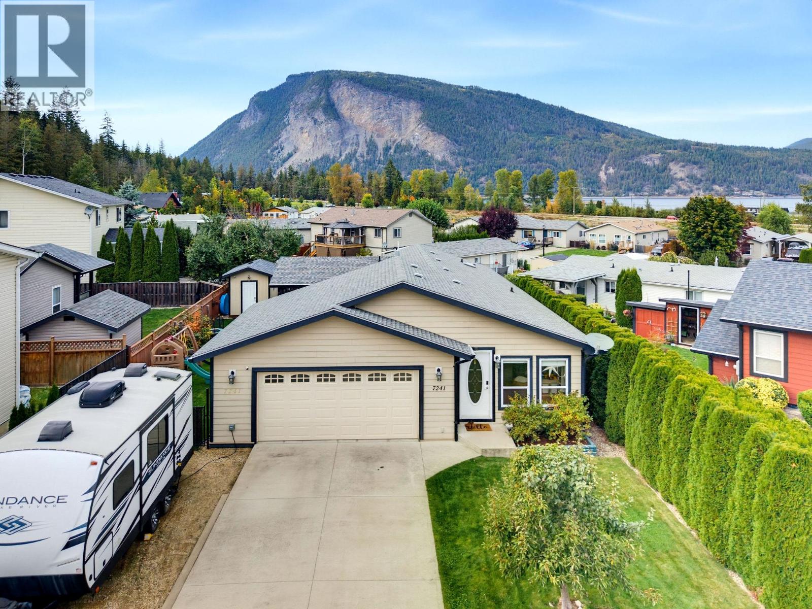 7241 46 Street NE, Salmon Arm