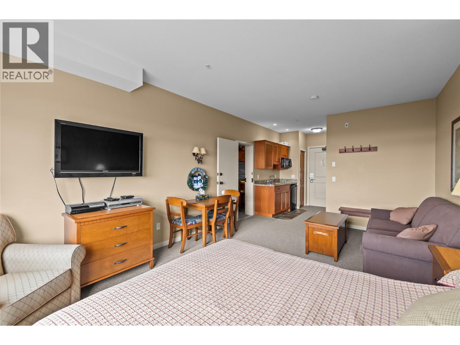 307/307A 255 Feathertop Way, Big White