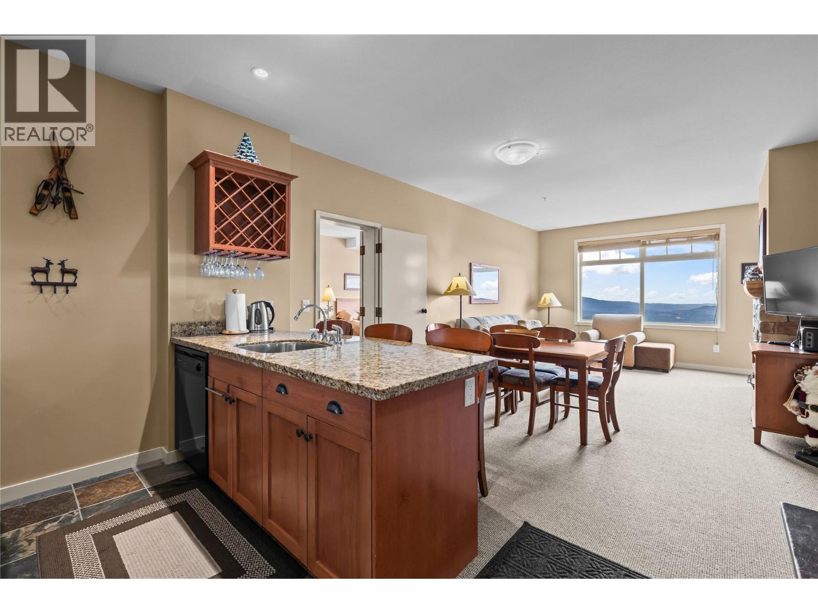 307/307A 255 Feathertop Way, Big White