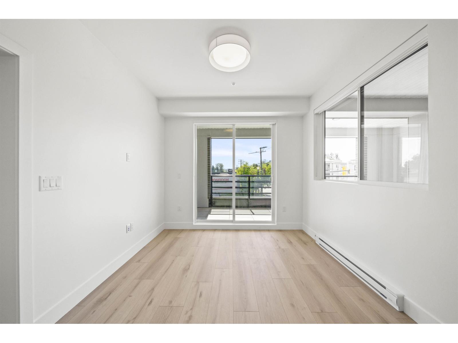 401 20769 FRASER HIGHWAY, Langley - Image 1
