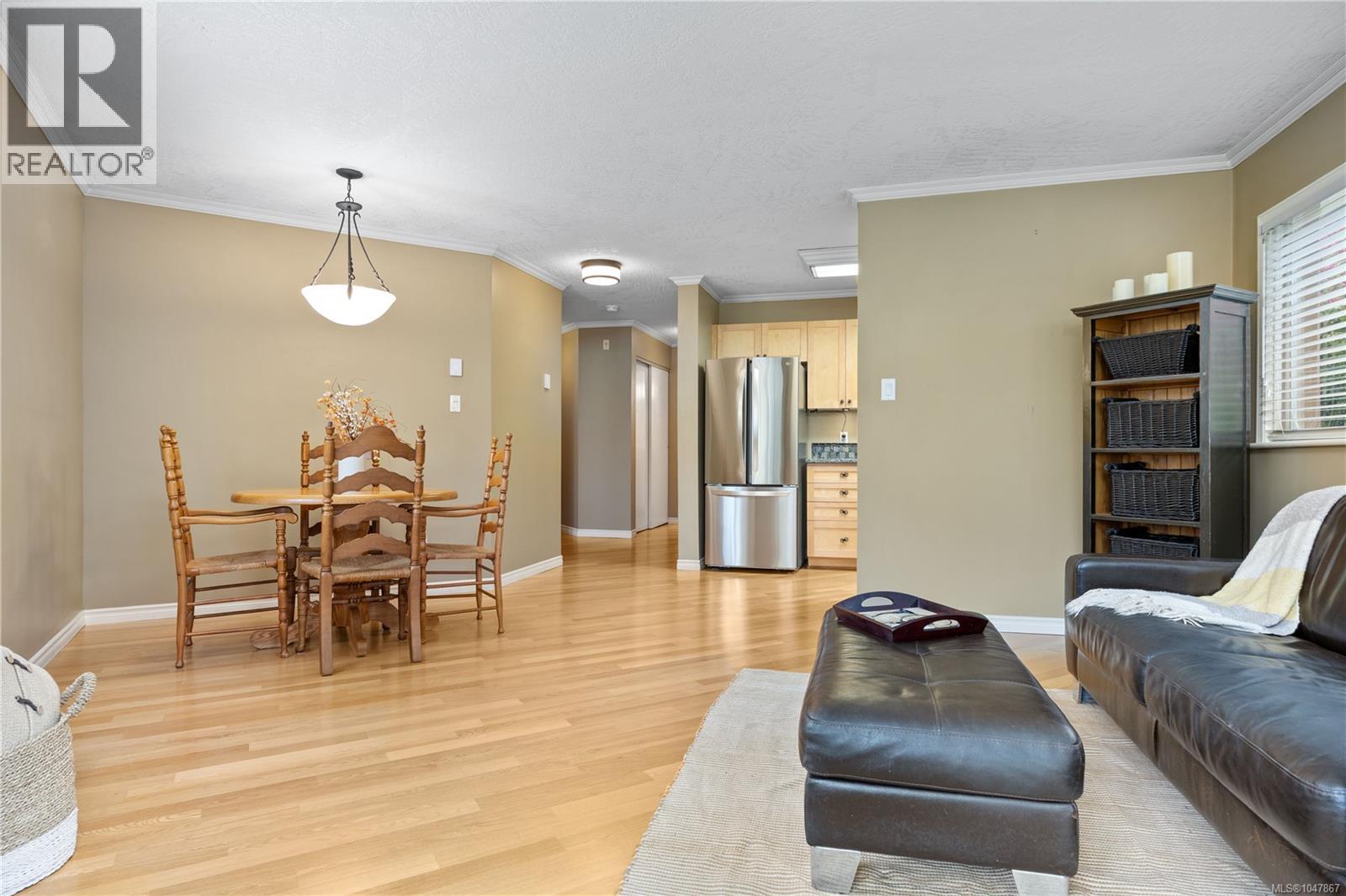 104 930 North Park St, Victoria - Image 1