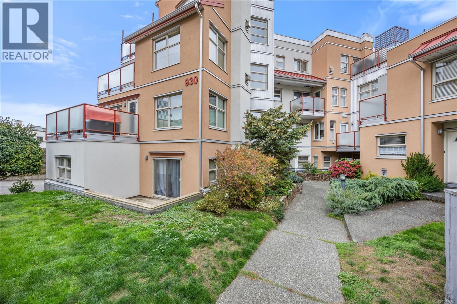 104 930 North Park St, Victoria - Image 1