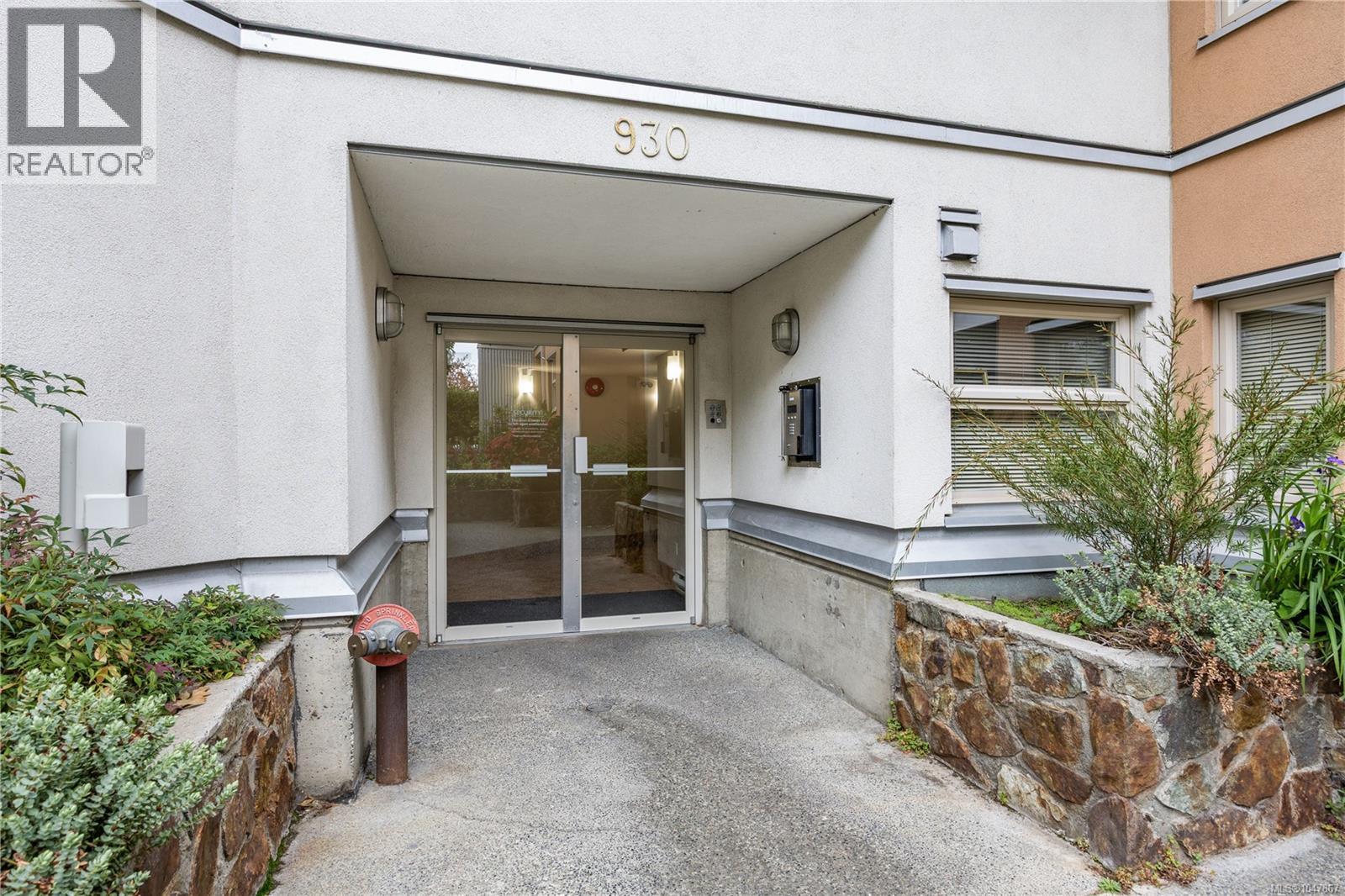 104 930 North Park St, Victoria - Image 1