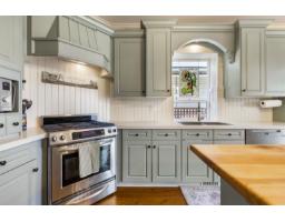 21095 44 Avenue, Langley, BC V3A5B1 Photo 11