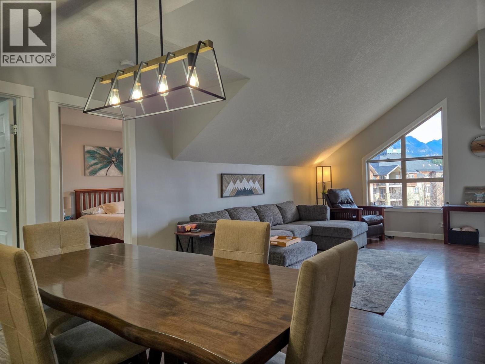 205 3RD Avenue Unit# 3419, Invermere - Image 1