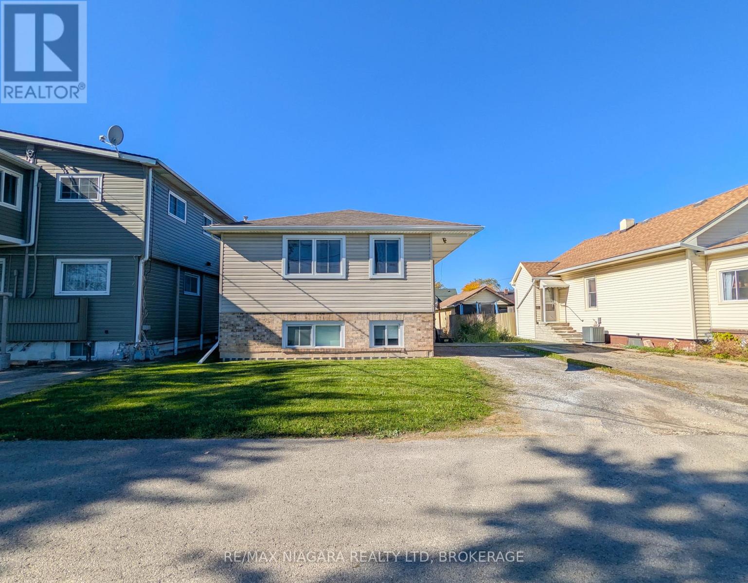 3 KLINES AVENUE, Welland (Broadway)