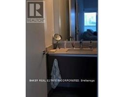 2302 - 200 Bloor Street W, Toronto, ON M5S0B1 Photo 21
